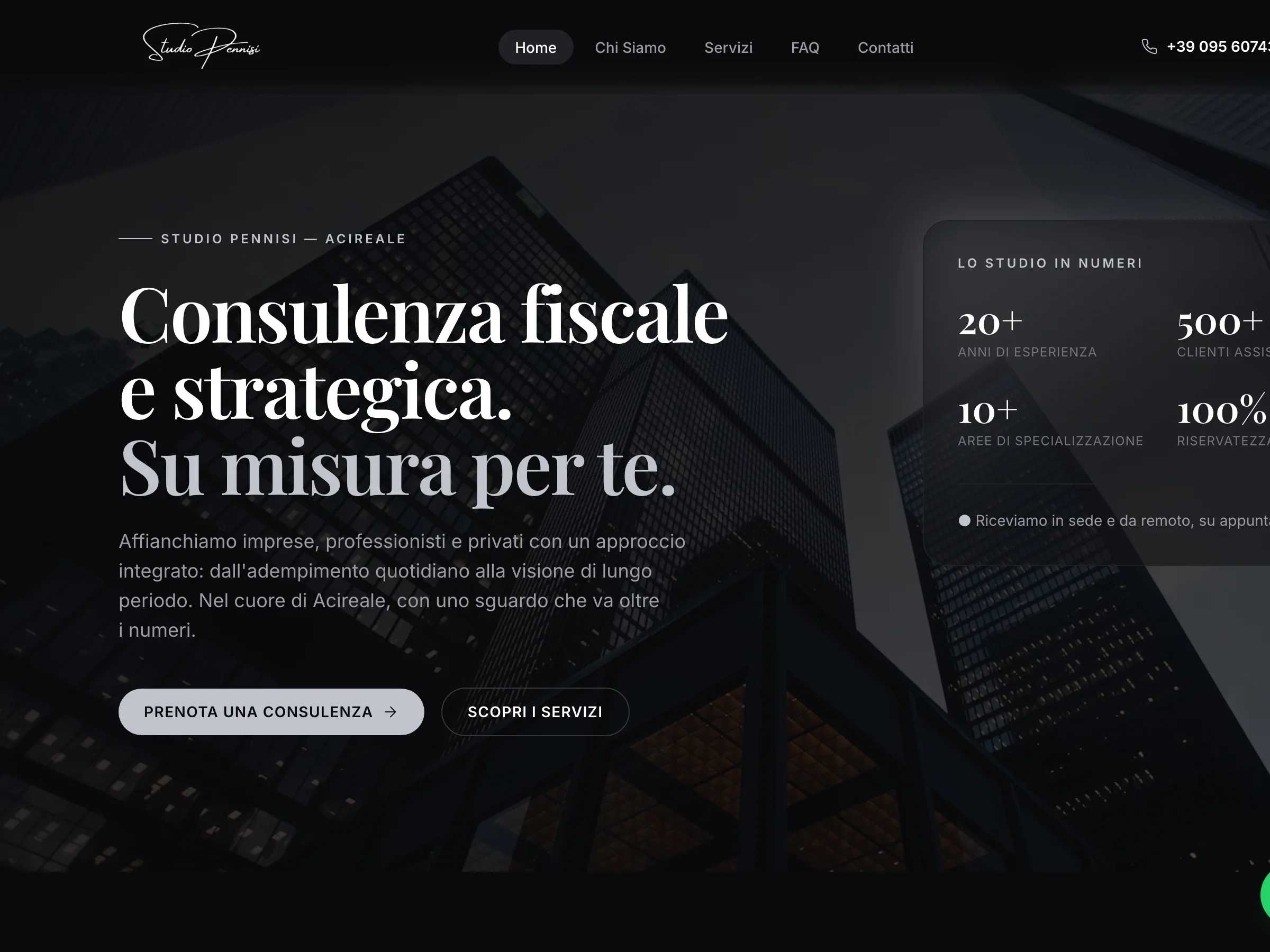 Home del sito Studio Pennisi: il titolo «Consulenza fiscale e strategica. Su misura per te.», i pulsanti «Prenota una consulenza» e «Scopri i servizi» e il riquadro «Lo studio in numeri»