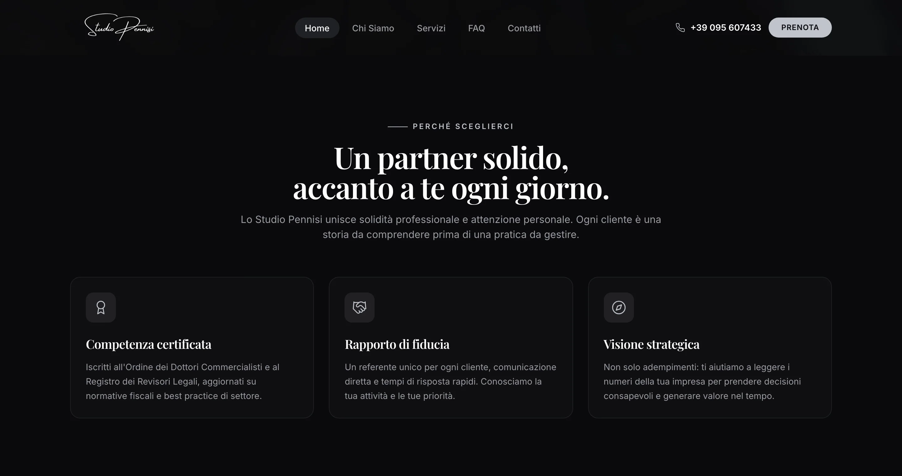 La sezione «Perché sceglierci»: il titolo «Un partner solido, accanto a te ogni giorno» e tre schede, «Competenza certificata», «Rapporto di fiducia» e «Visione strategica»
